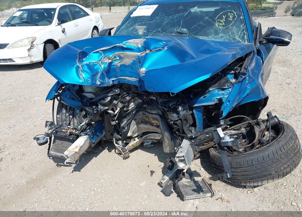 2016 BMW M2 VIN: WBS1H9C58GV785804