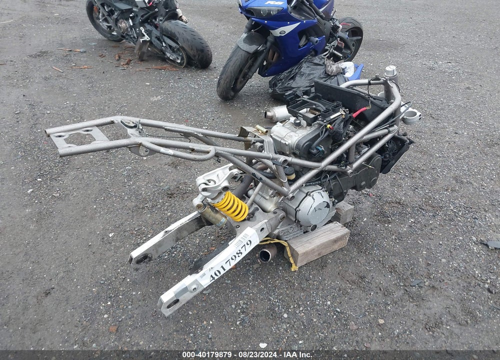2001 DUCATI M900 S4 VIN: ZDM1RB8S21B002385