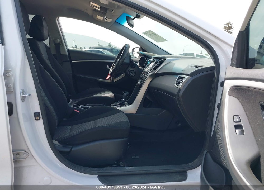 2016 HYUNDAI ELANTRA GT VIN: KMHD35LH2GU255092