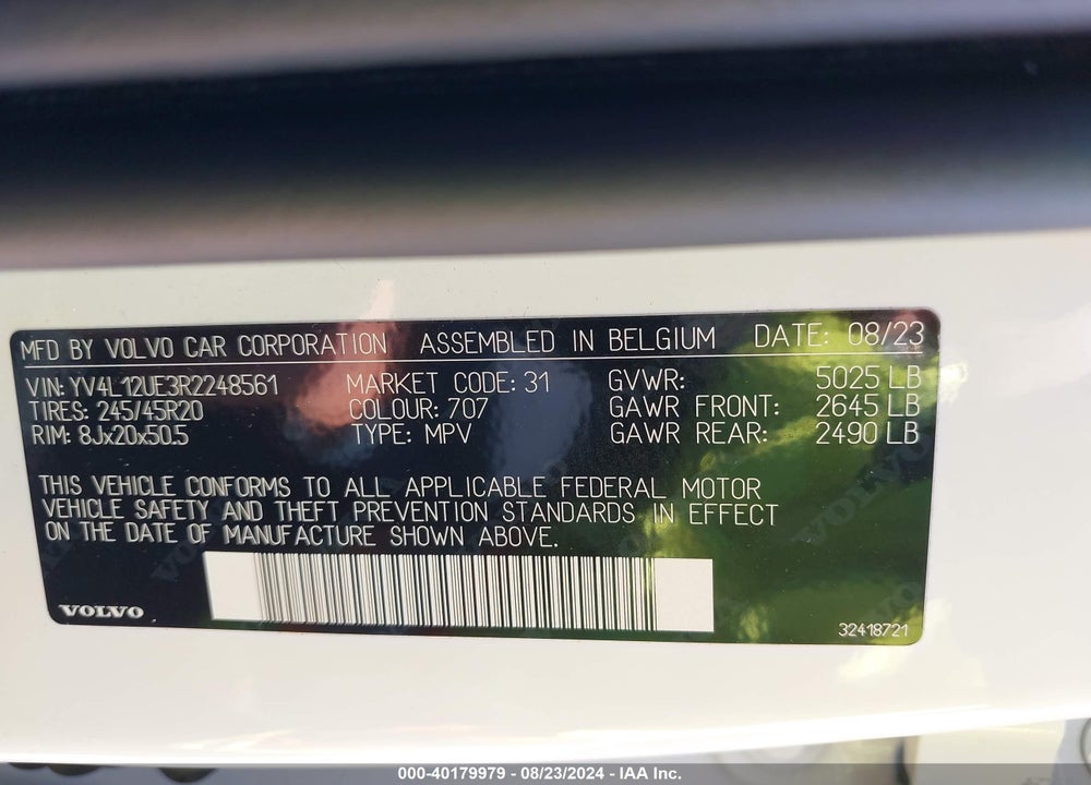 2024 VOLVO XC40 B5 PLUS BRIGHT THEME VIN: YV4L12UE3R2248561