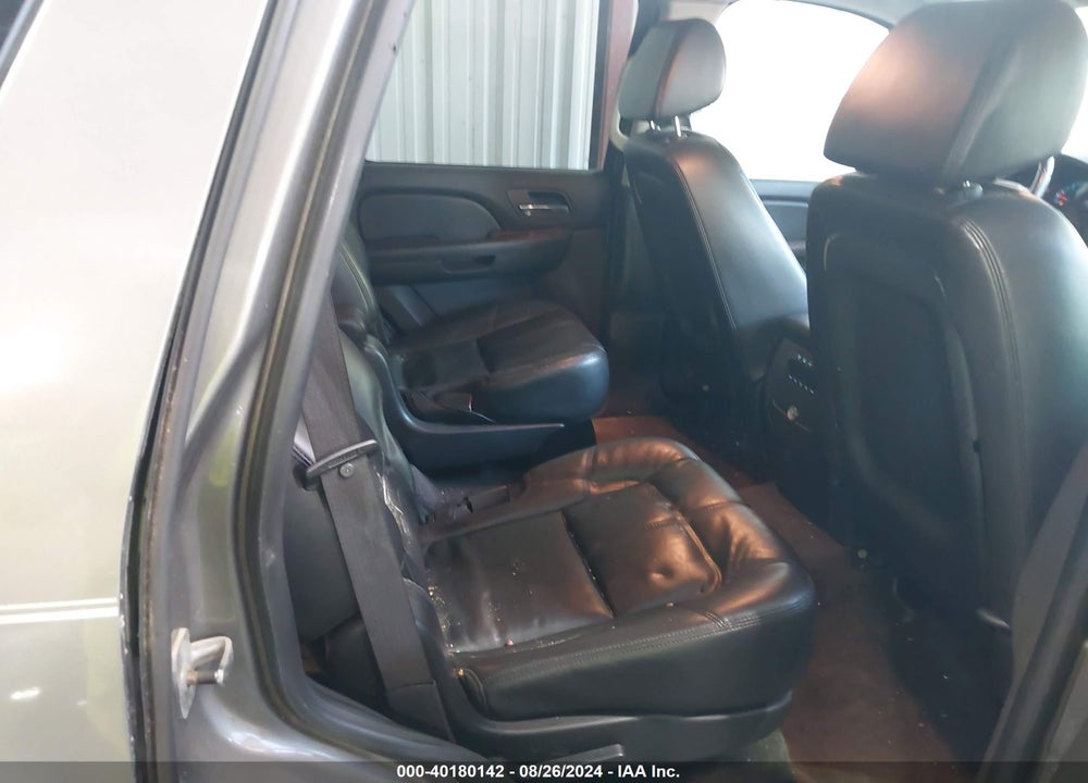 2008 CHEVROLET TAHOE LT VIN: 1GNFK13038R248120