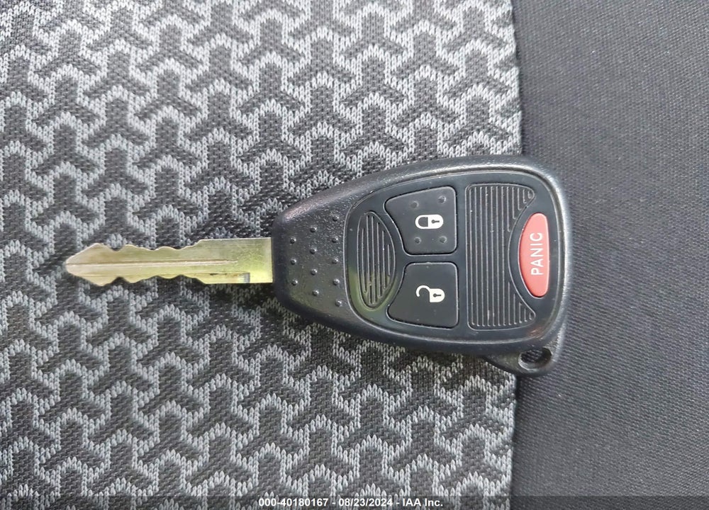 2007 JEEP WRANGLER UNLIMITED SAHARA VIN: 1J4GB59137L142136
