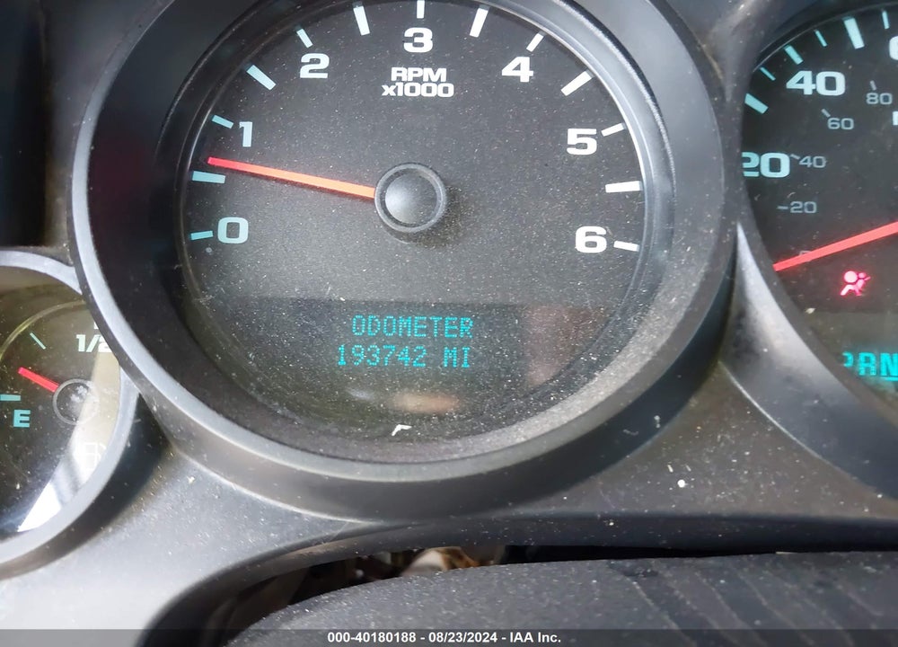 2008 CHEVROLET SILVERADO 1500 LS VIN: 3GCEC13C88G203590