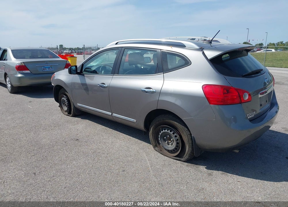2015 NISSAN ROGUE SELECT S VIN: JN8AS5MT2FW156177