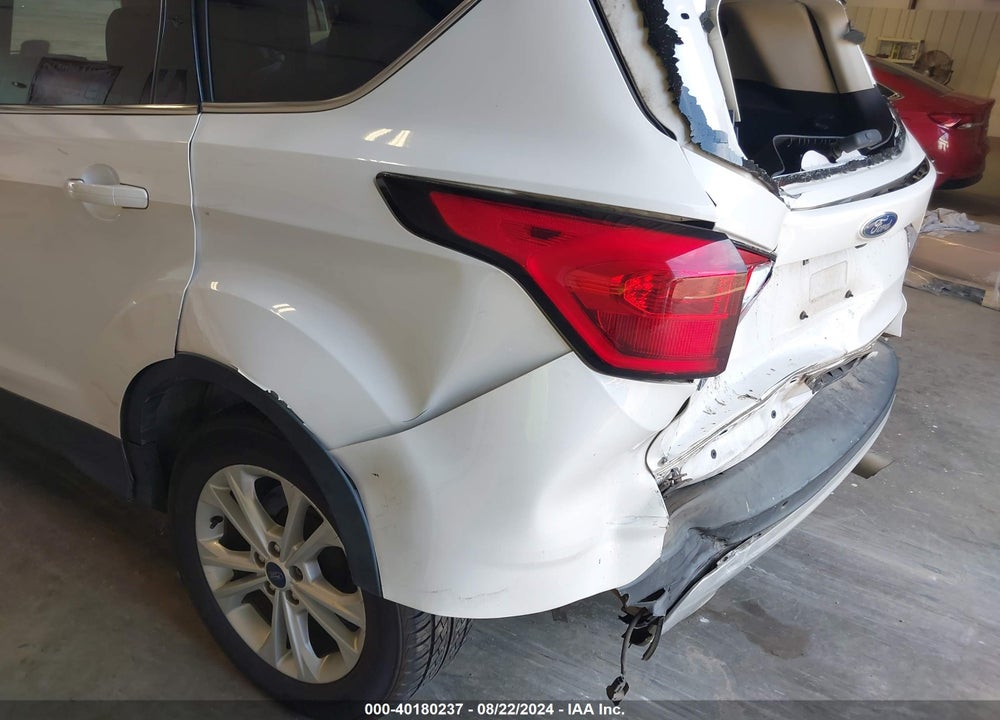 2019 FORD ESCAPE SEL VIN: 1FMCU0HD8KUA89543