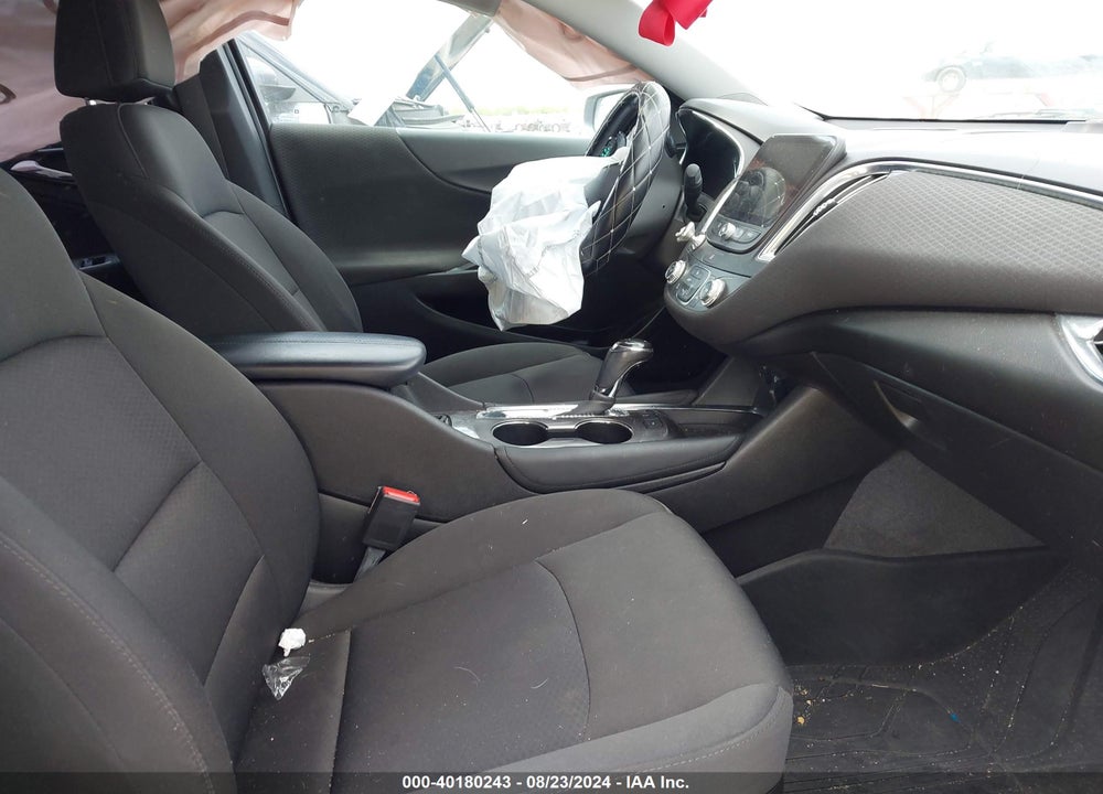 2018 CHEVROLET MALIBU LT VIN: 1G1ZD5ST3JF269178