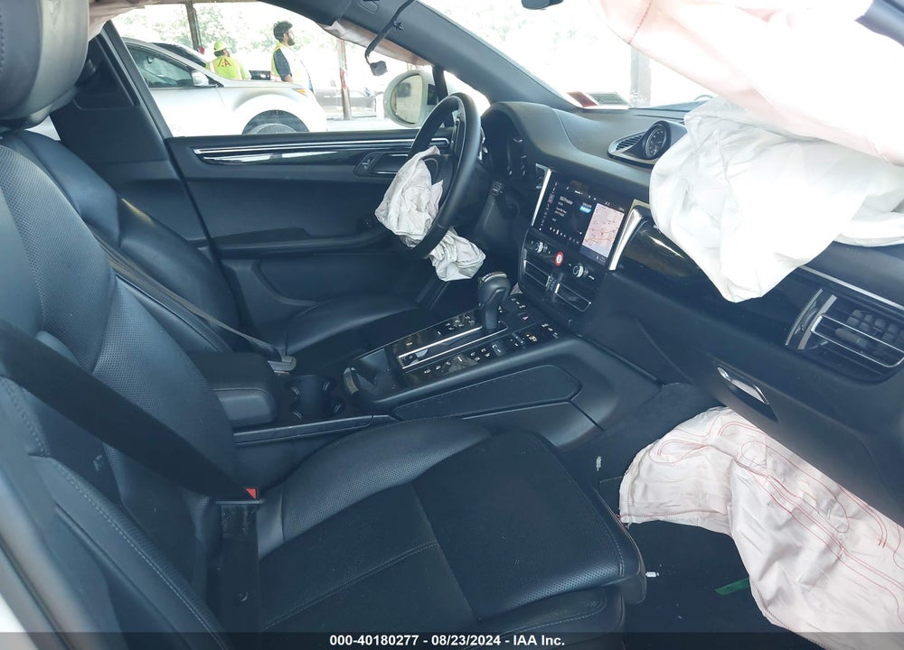 2022 PORSCHE MACAN VIN: WP1AA2A57NLB08675