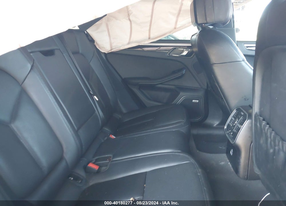 2022 PORSCHE MACAN VIN: WP1AA2A57NLB08675