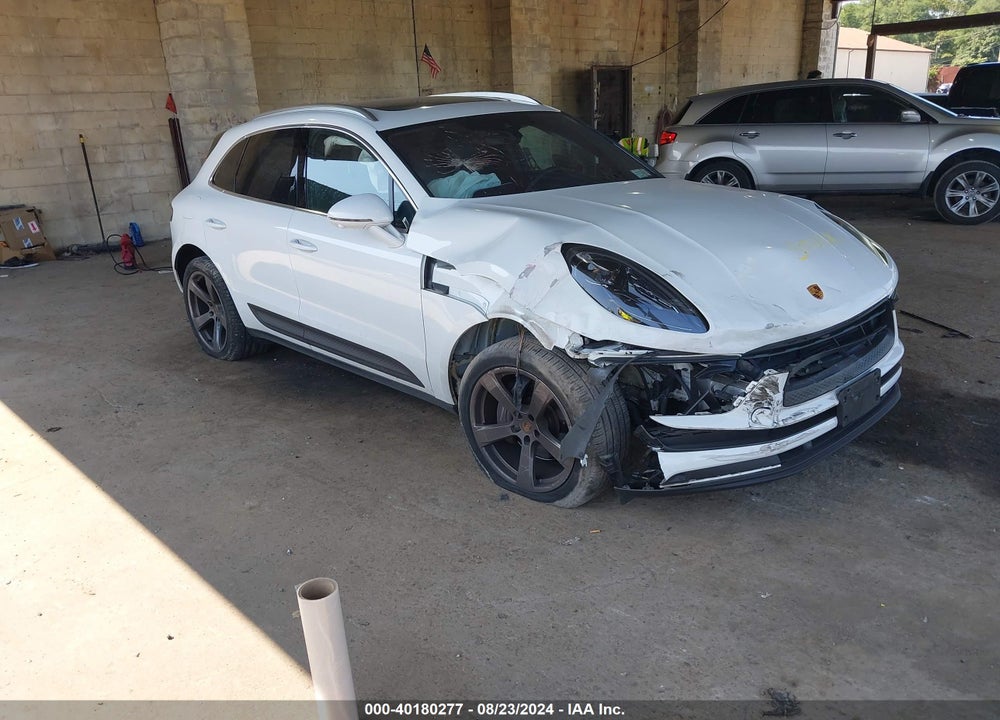 2022 PORSCHE MACAN VIN: WP1AA2A57NLB08675