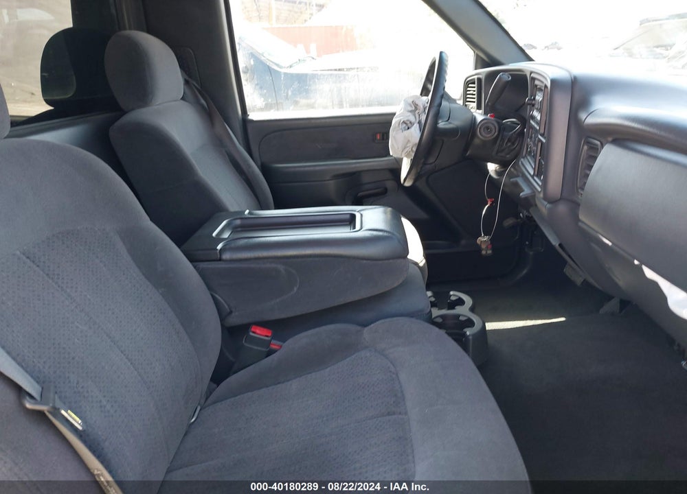 2002 CHEVROLET SILVERADO 1500 LS VIN: 1GCEC14T02Z251848