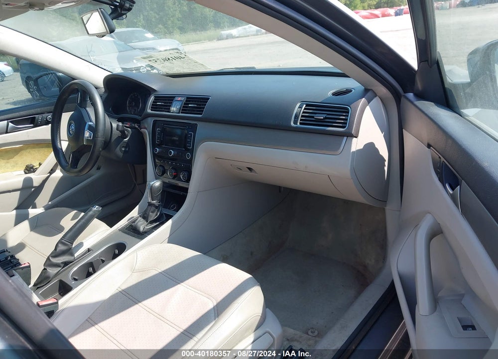2014 VOLKSWAGEN PASSAT 1.8T SE VIN: 1VWBT7A31EC093194