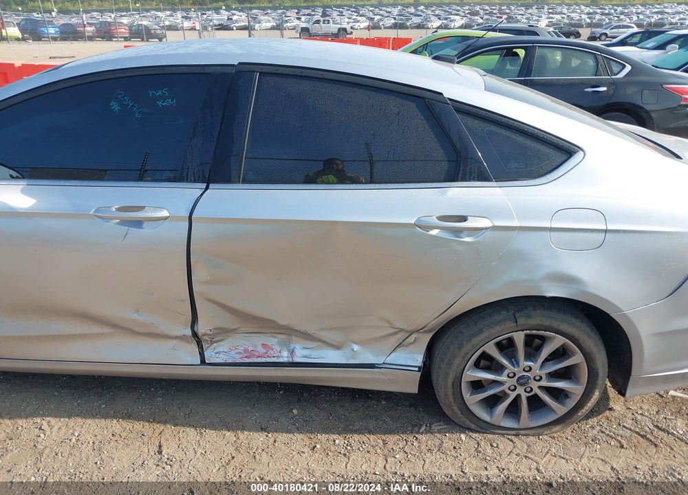 2017 FORD FUSION SE VIN: 3FA6P0H72HR125476