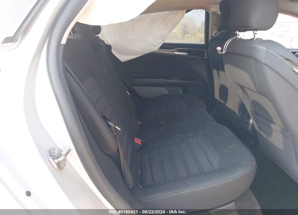 2017 FORD FUSION SE VIN: 3FA6P0H72HR125476
