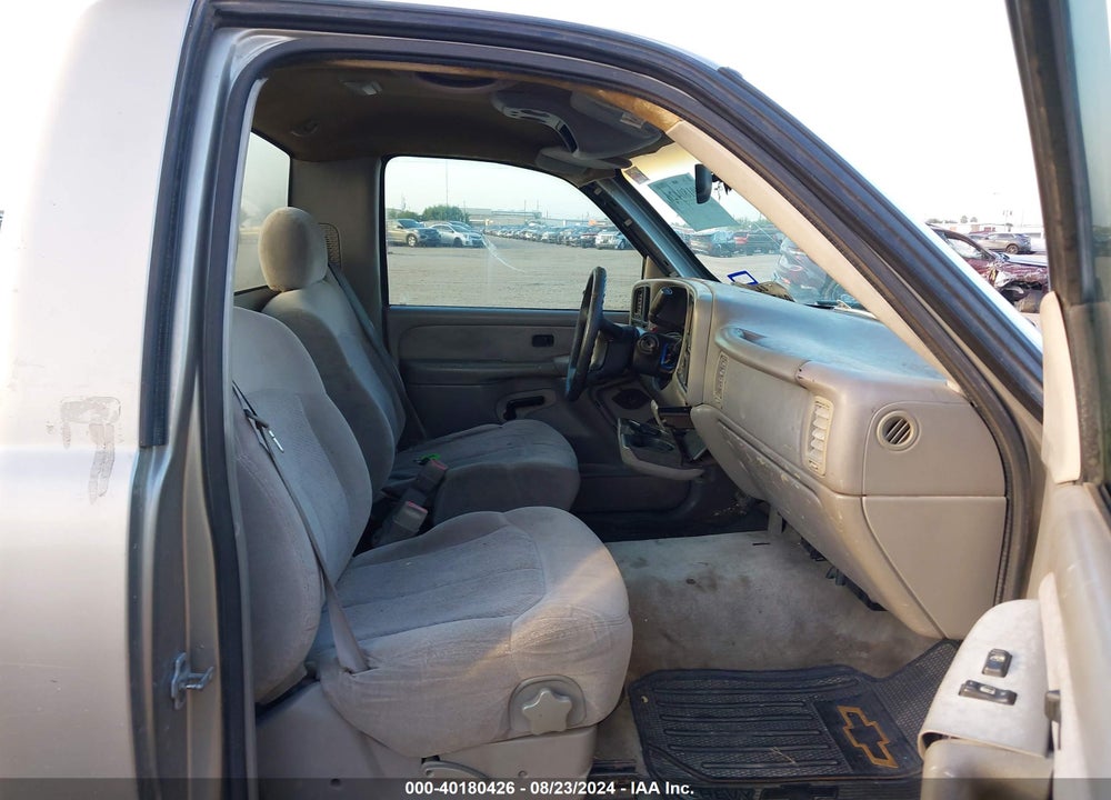 2000 CHEVROLET SILVERADO 1500 LS VIN: 1GCEC14V1YZ228086