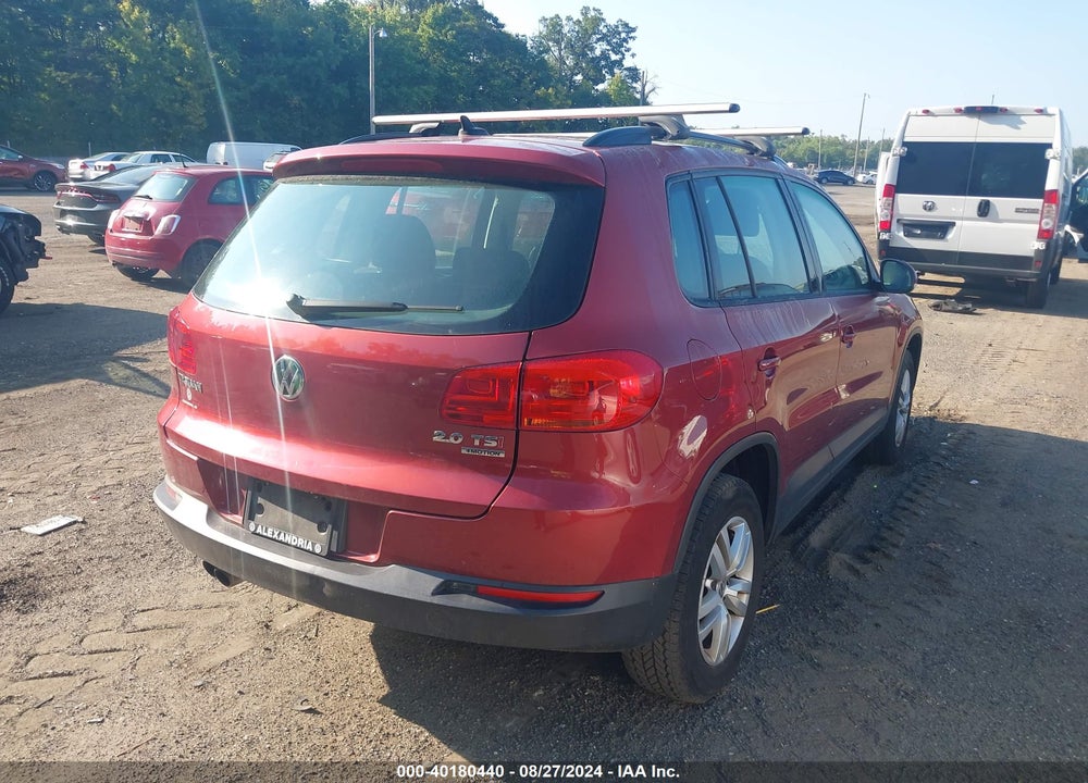 2015 VOLKSWAGEN TIGUAN S VIN: WVGBV7AX2FW104067