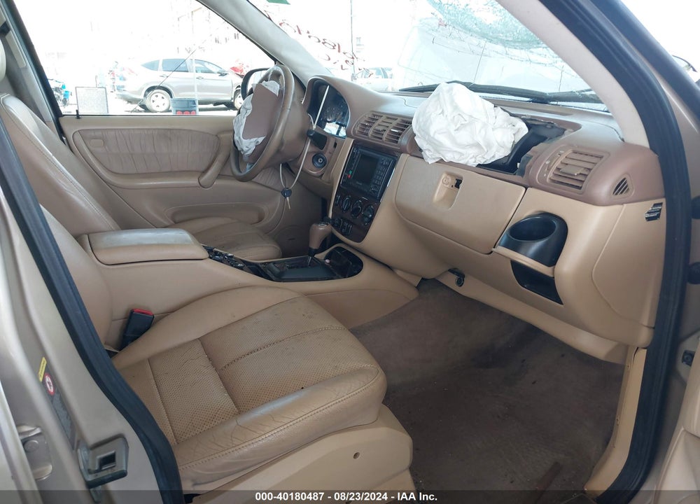 2001 MERCEDES-BENZ ML 320 VIN: 4JGAB54E01A280270