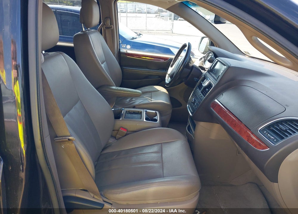 2014 CHRYSLER TOWN & COUNTRY TOURING VIN: 2C4RC1BG6ER164624