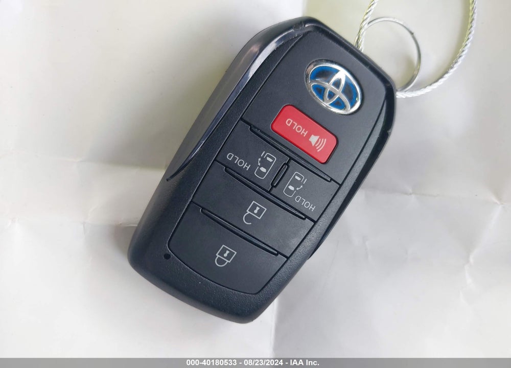2021 TOYOTA SIENNA LE VIN: 5TDKRKEC3MS030108