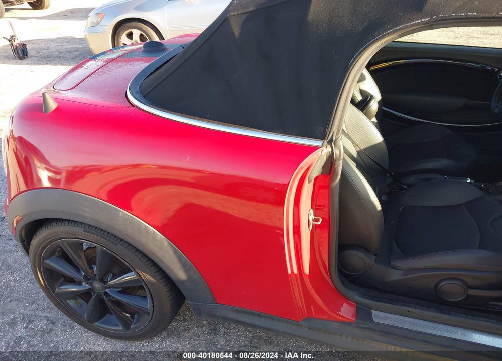 2014 MINI ROADSTER COOPER S VIN: WMWSY3C57ET594860