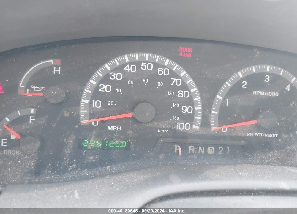 2003 FORD F-150 LARIAT/XLT VIN: 1FTRW08L83KA82122