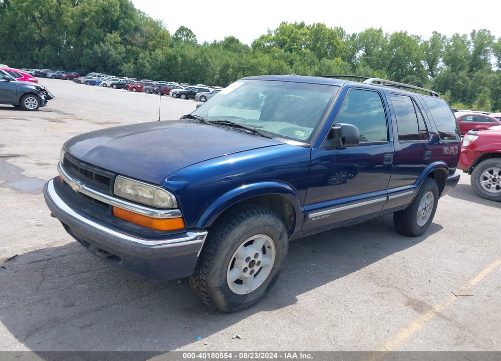 2000 CHEVROLET BLAZER LS VIN: 1GNDT13W8Y2244503