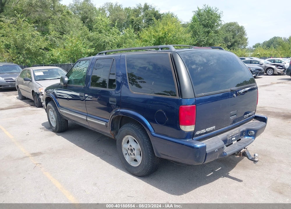 2000 CHEVROLET BLAZER LS VIN: 1GNDT13W8Y2244503
