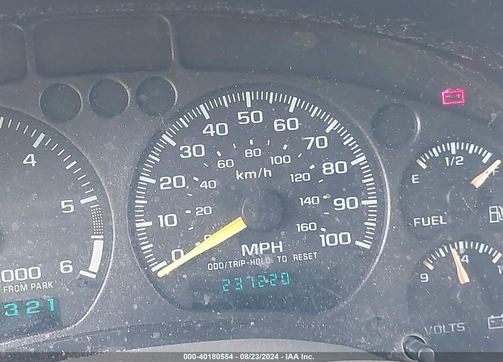 2000 CHEVROLET BLAZER LS VIN: 1GNDT13W8Y2244503