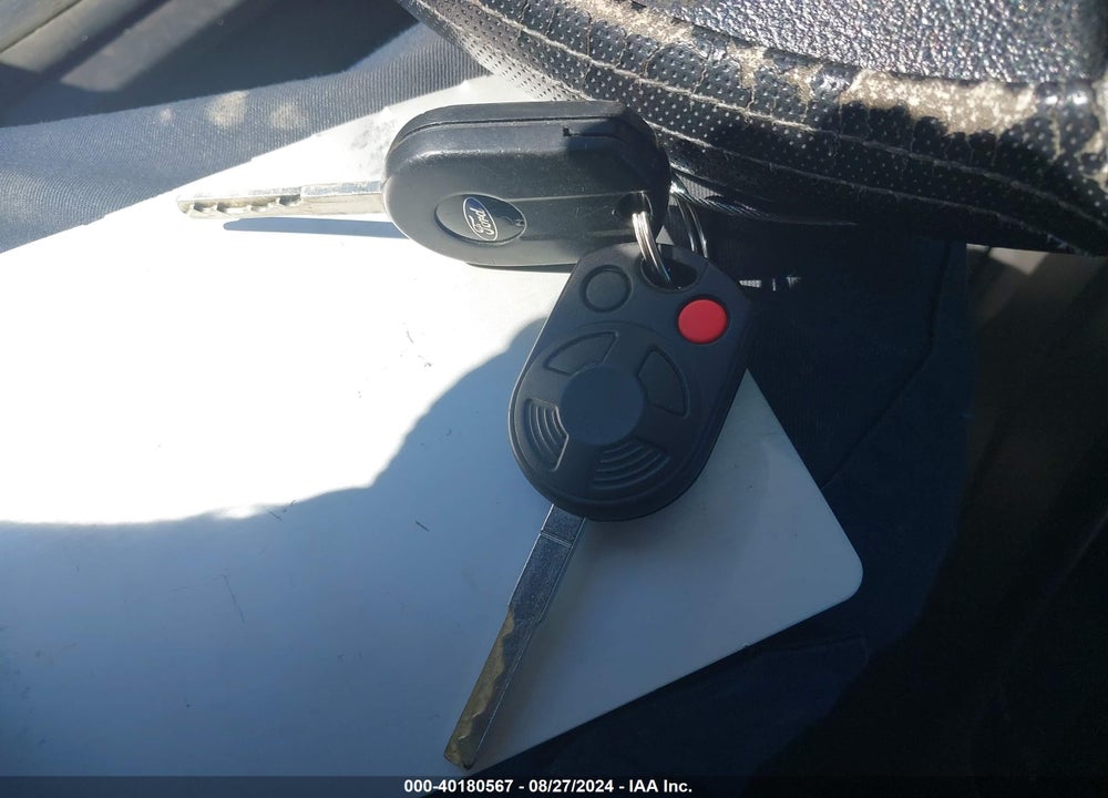 2013 FORD FOCUS SE VIN: 1FADP3F28DL185044