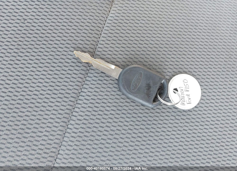 2004 FORD F-150 STX/XL/XLT VIN: 1FTRX14W54NC10058