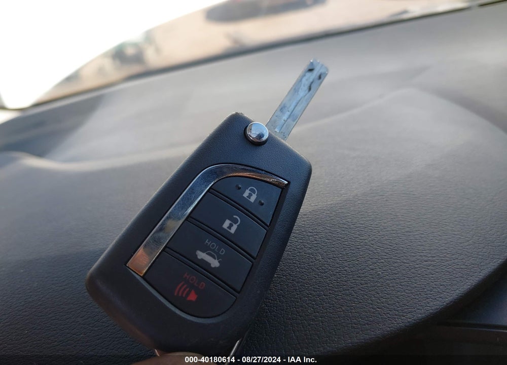 2021 TOYOTA COROLLA LE VIN: 5YFEPMAE6MP193480