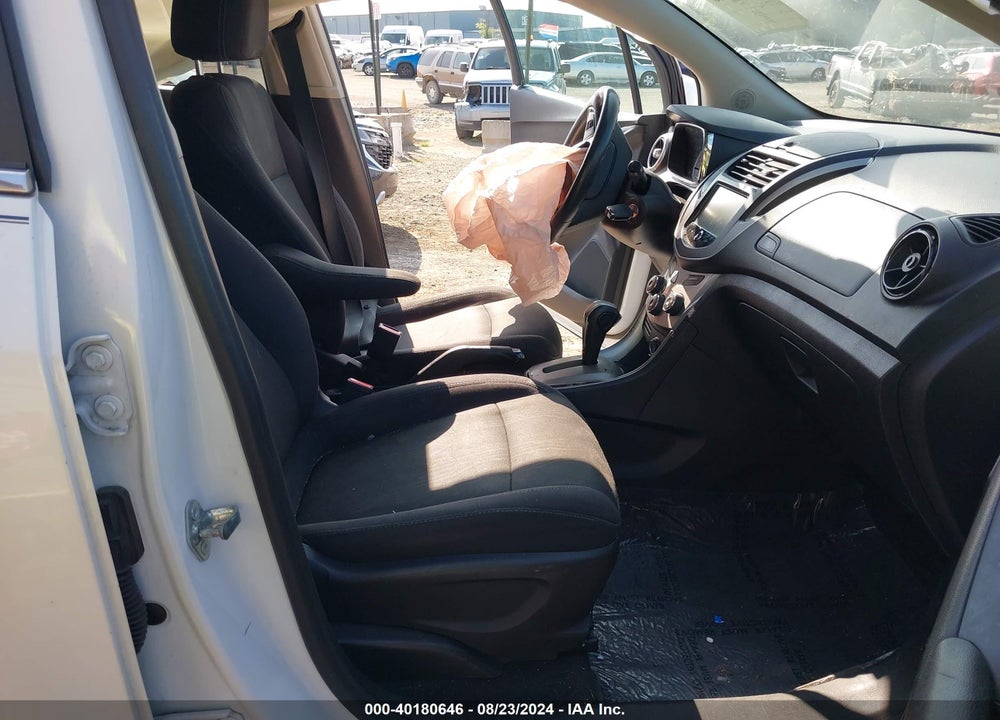 2015 CHEVROLET TRAX LT VIN: 3GNCJLSB8FL173147