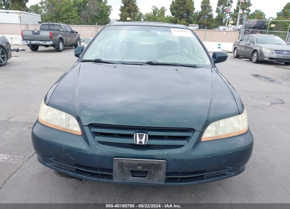 2001 HONDA ACCORD 2.3 EX VIN: 1HGCG66801A109838