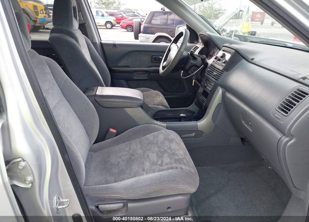 2004 HONDA PILOT VIN: 2HKYF18484H518316