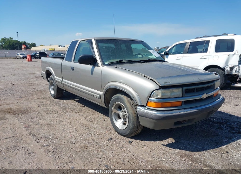 2000 CHEVROLET S-10 LS VIN: 1GCCS1959YK210205