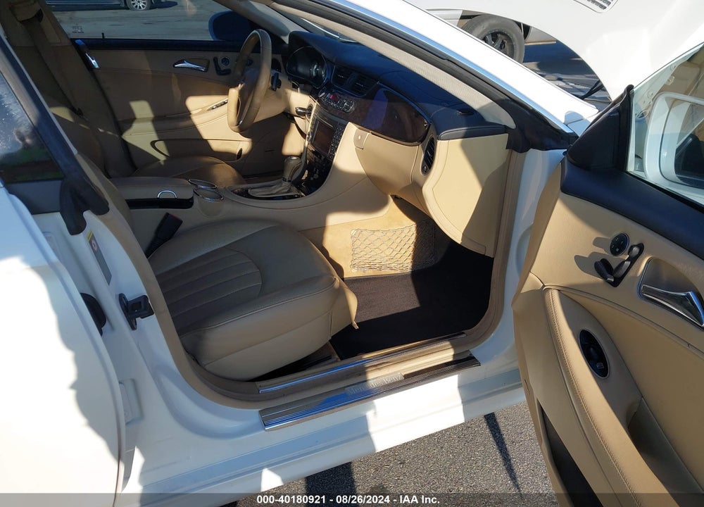 2011 MERCEDES-BENZ CLS 550 VIN: WDDDJ7CBXBA167490