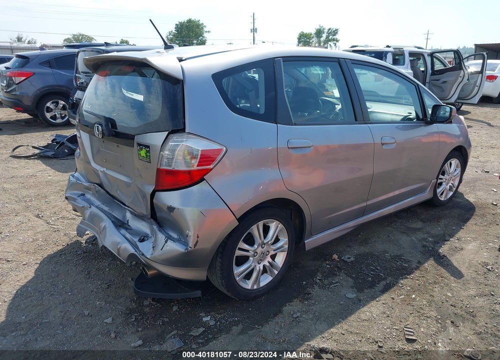 2009 HONDA FIT SPORT VIN: JHMGE886X9S049908