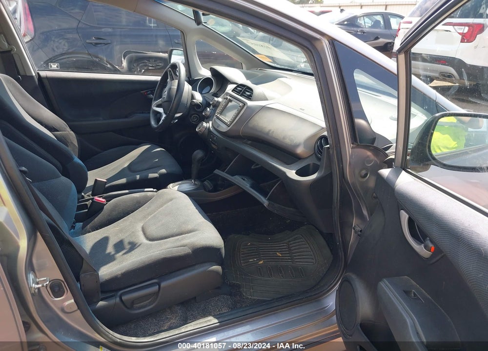 2009 HONDA FIT SPORT VIN: JHMGE886X9S049908