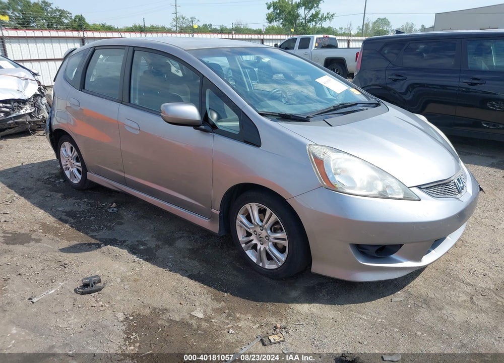 2009 HONDA FIT SPORT VIN: JHMGE886X9S049908