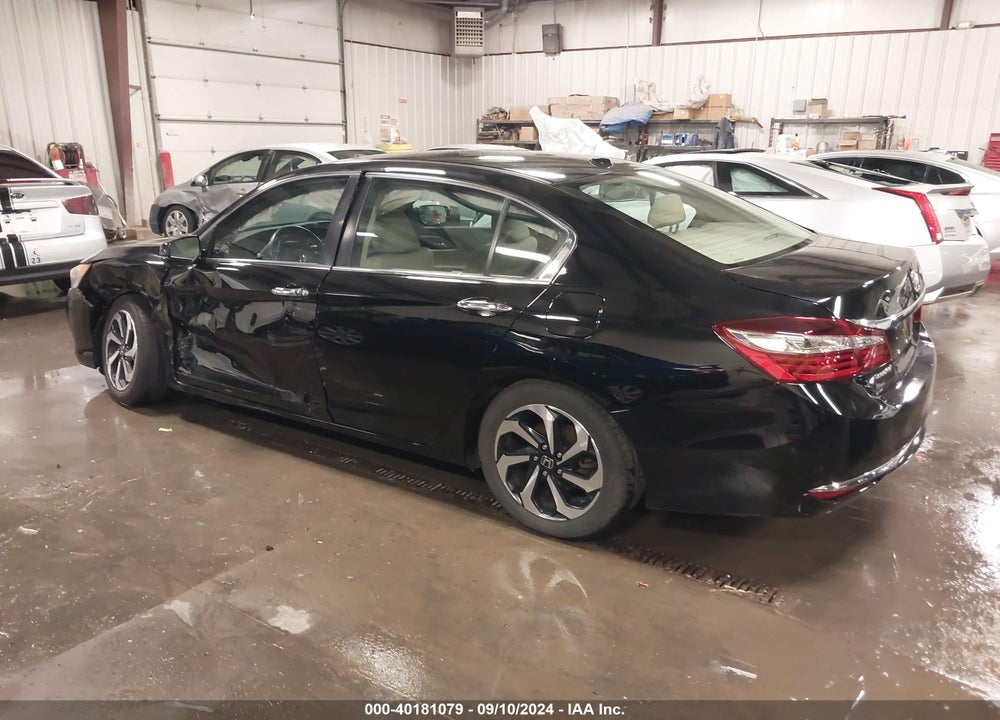 2017 HONDA ACCORD EX-L VIN: 1HGCR2F82HA068027