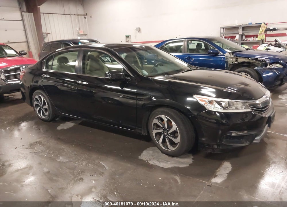 2017 HONDA ACCORD EX-L VIN: 1HGCR2F82HA068027