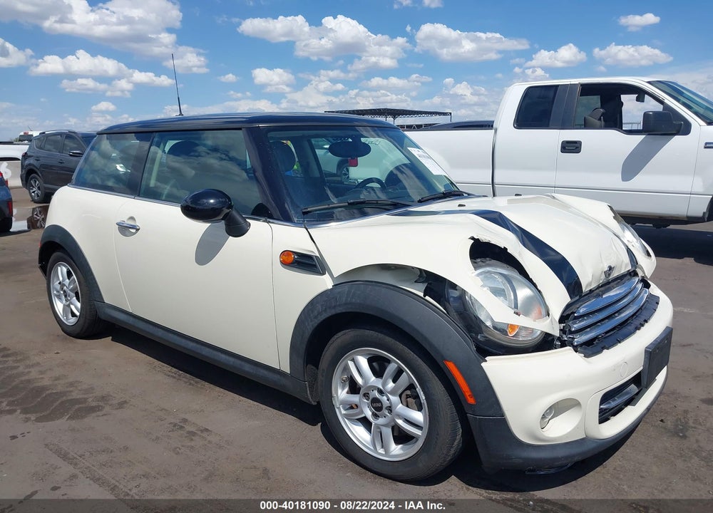 2013 MINI HARDTOP COOPER VIN: WMWSU3C55DT549233