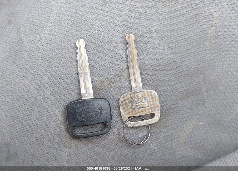2003 TOYOTA ECHO VIN: JTDBT123930289025