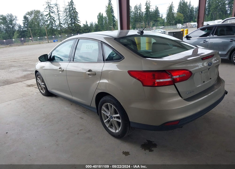 2015 FORD FOCUS SE VIN: 1FADP3F22FL306847