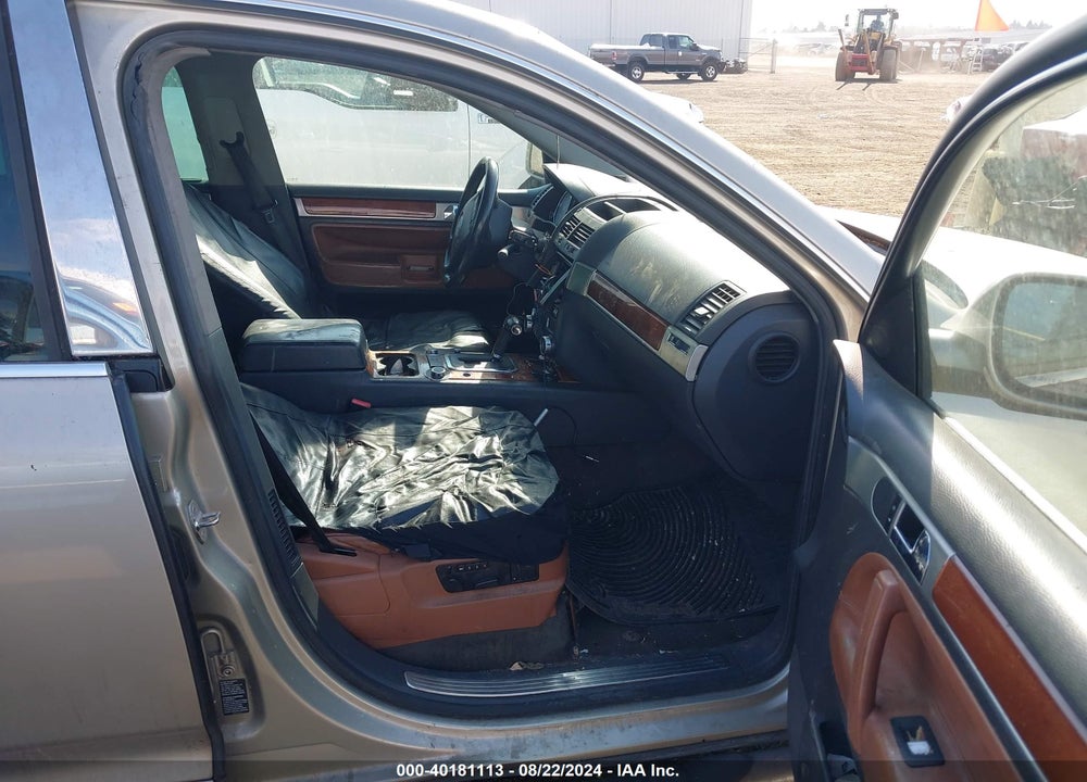 2005 VOLKSWAGEN TOUAREG V8 VIN: WVGMM77L95D021150