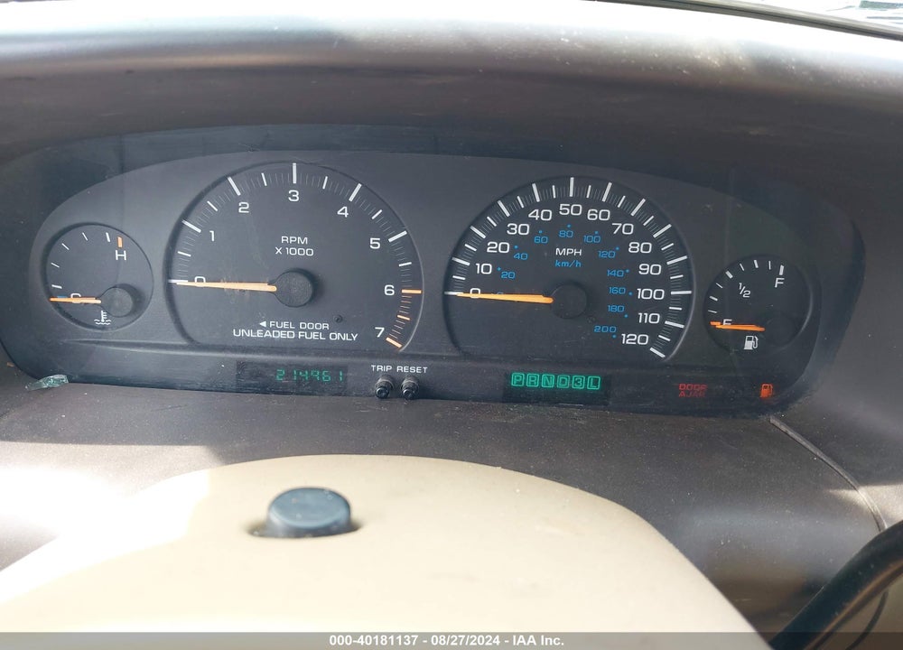 1999 CHRYSLER TOWN & COUNTRY LX VIN: 1C4GT54L2XB625439
