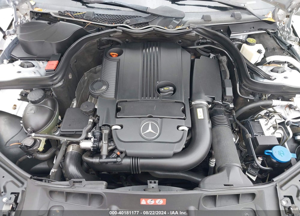 2012 MERCEDES-BENZ C 250 LUXURY/SPORT VIN: WDDGF4HB8CR217036
