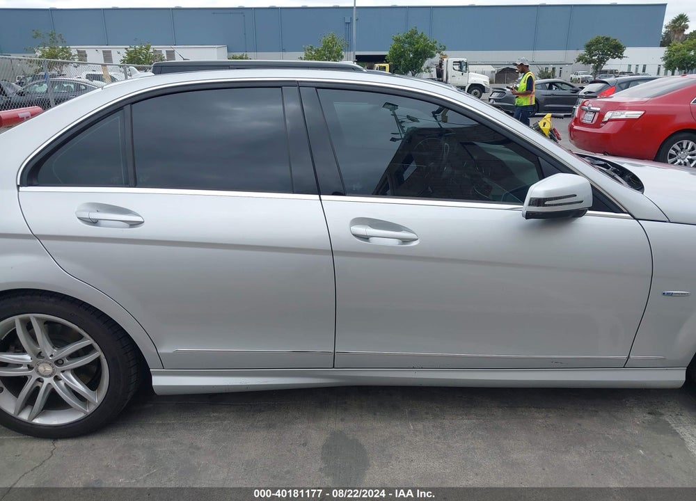 2012 MERCEDES-BENZ C 250 LUXURY/SPORT VIN: WDDGF4HB8CR217036