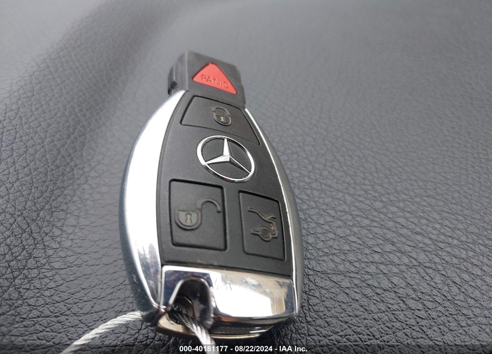 2012 MERCEDES-BENZ C 250 LUXURY/SPORT VIN: WDDGF4HB8CR217036