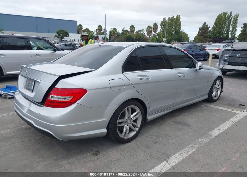 2012 MERCEDES-BENZ C 250 LUXURY/SPORT VIN: WDDGF4HB8CR217036