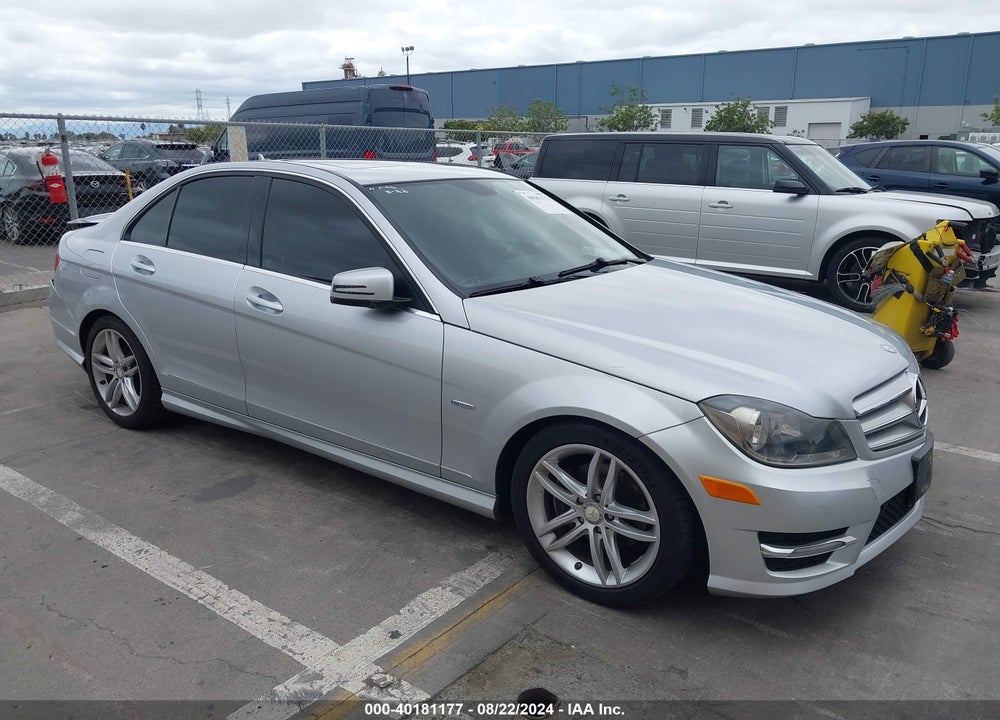 2012 MERCEDES-BENZ C 250 LUXURY/SPORT VIN: WDDGF4HB8CR217036